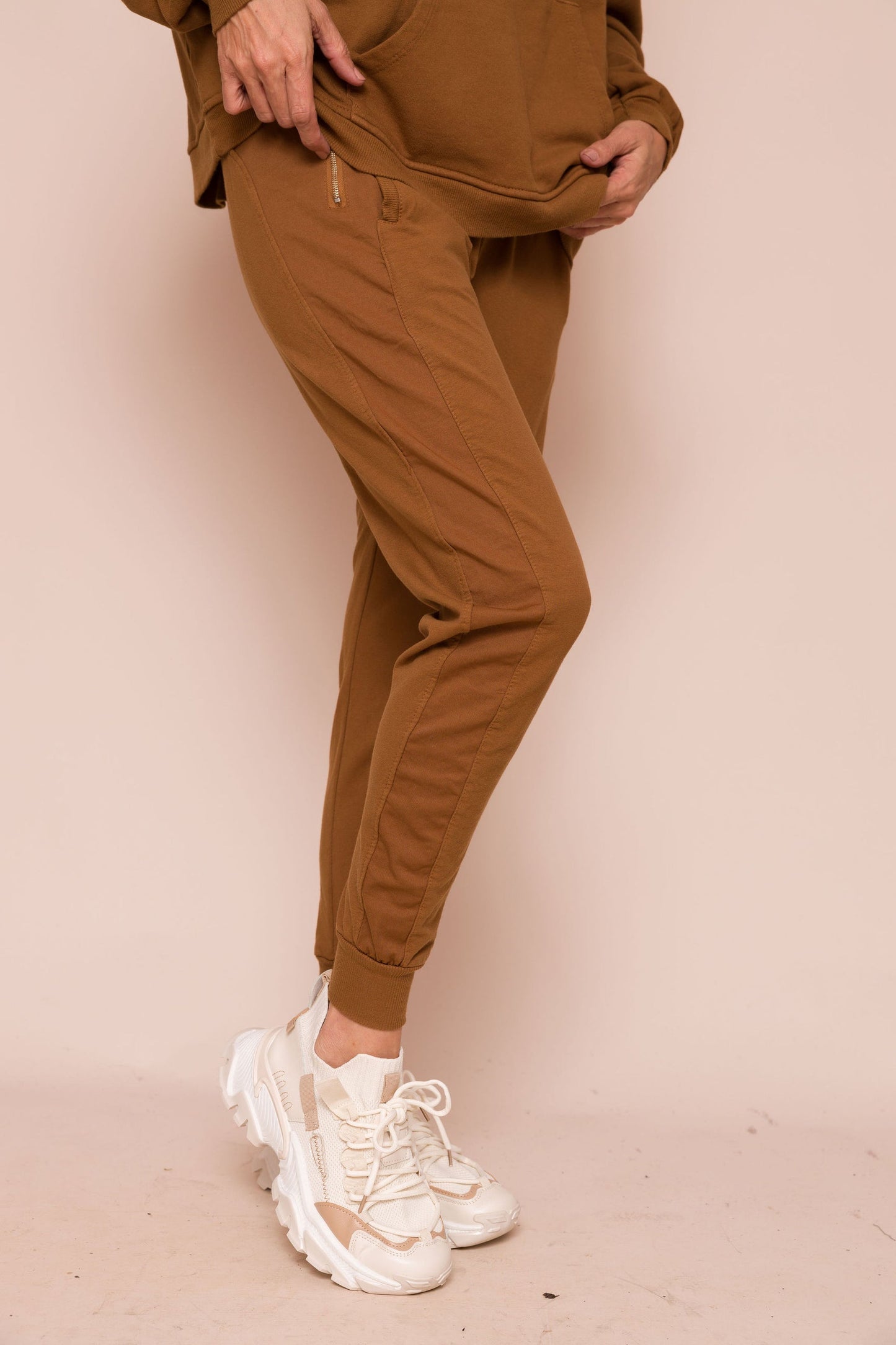 The Ultimate Jogger F23
