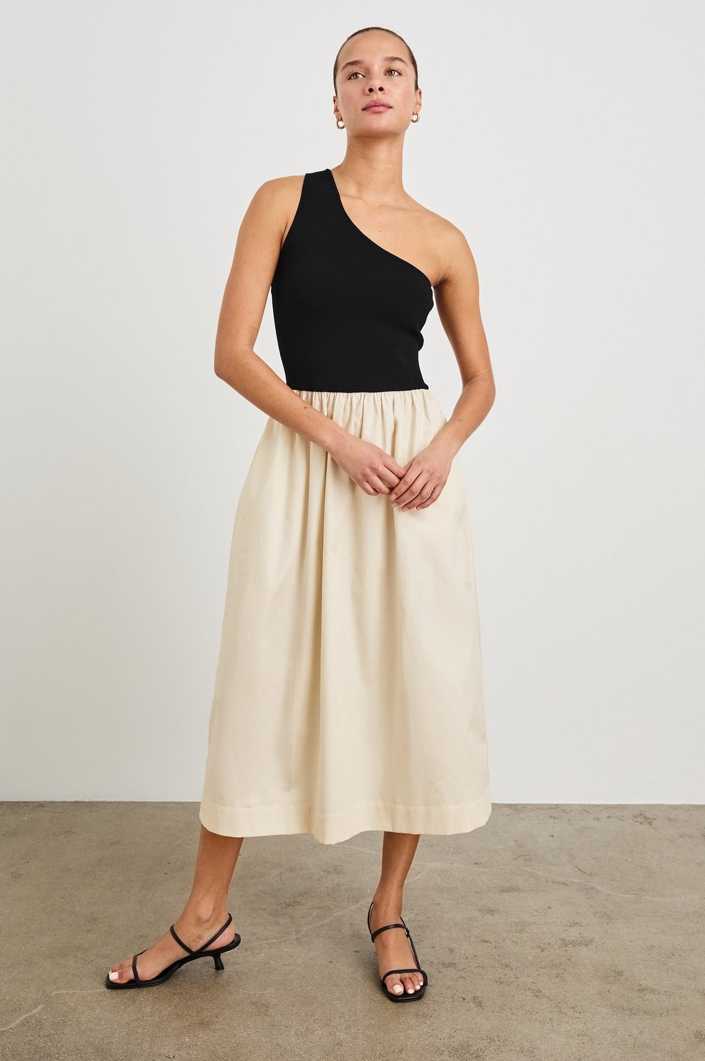 Anika Dress