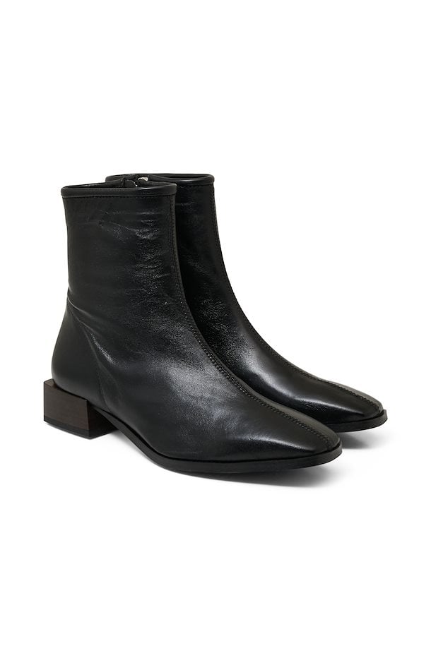 Neefina Boot