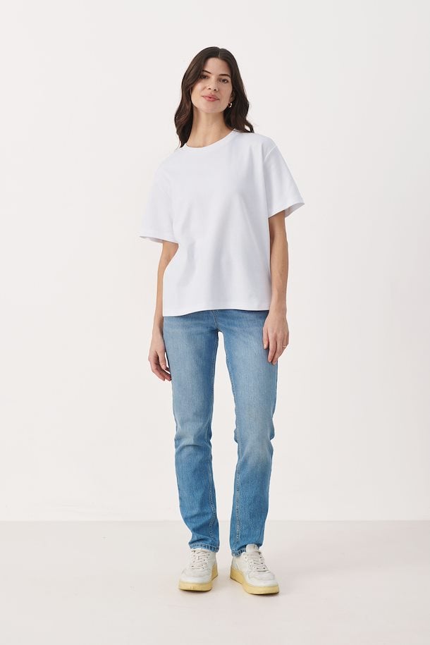 Anne Tee