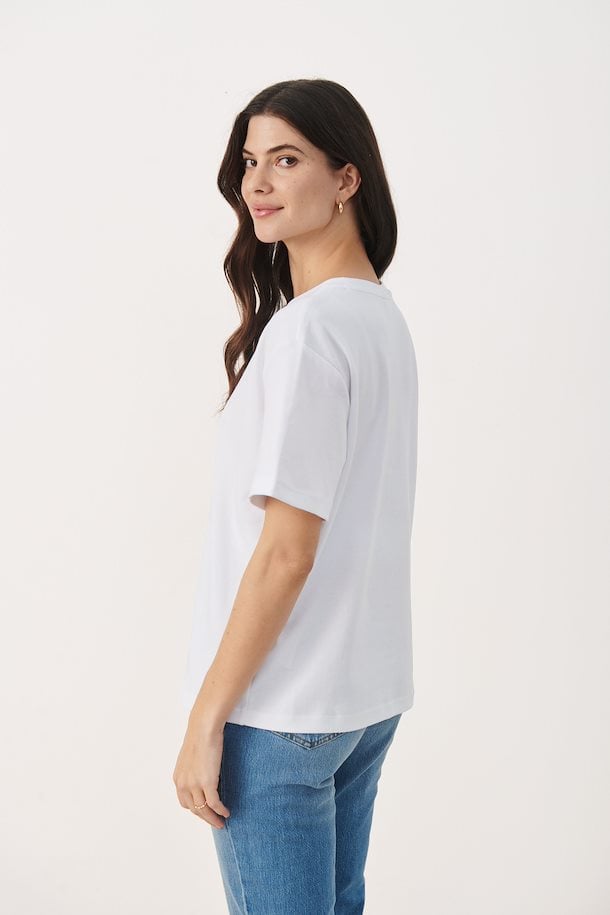 Anne Tee