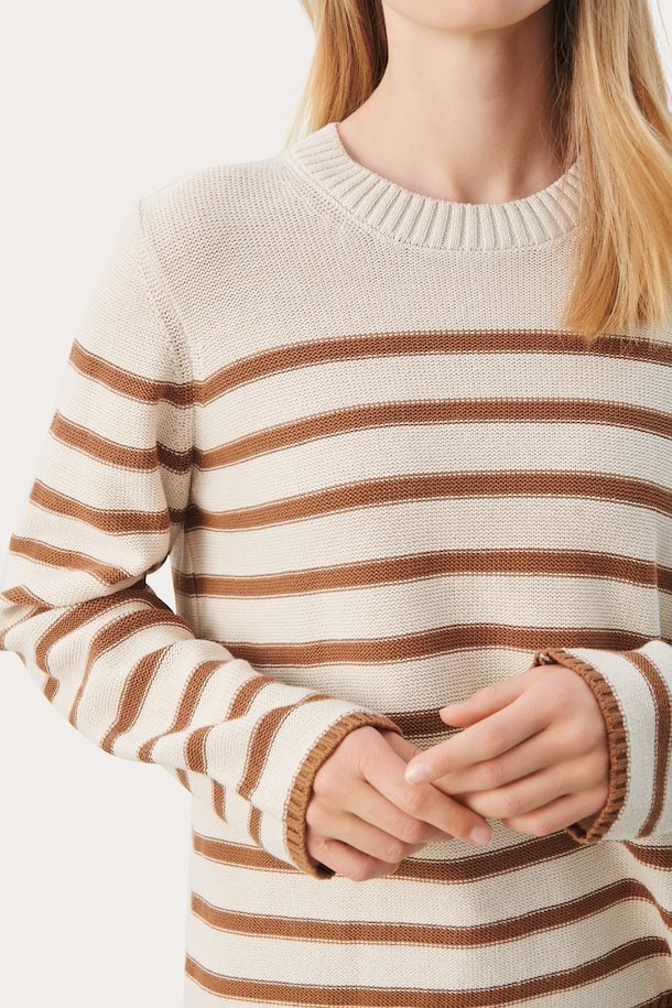 Carolyn Pullover