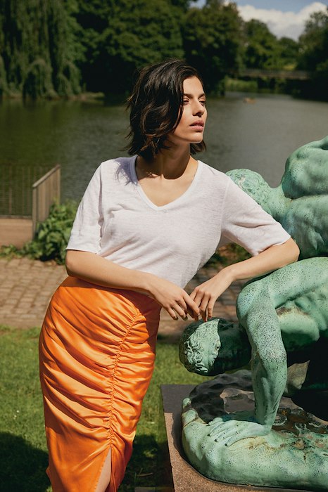 Curlies Tee