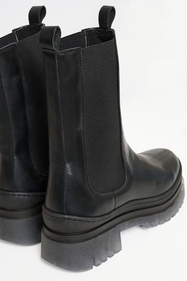 Ruchira Boot
