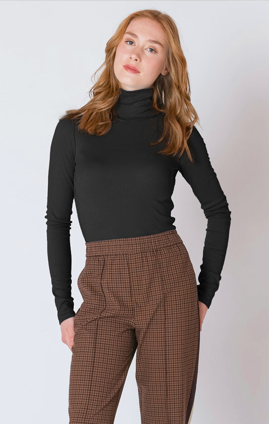 Tanay Turtleneck
