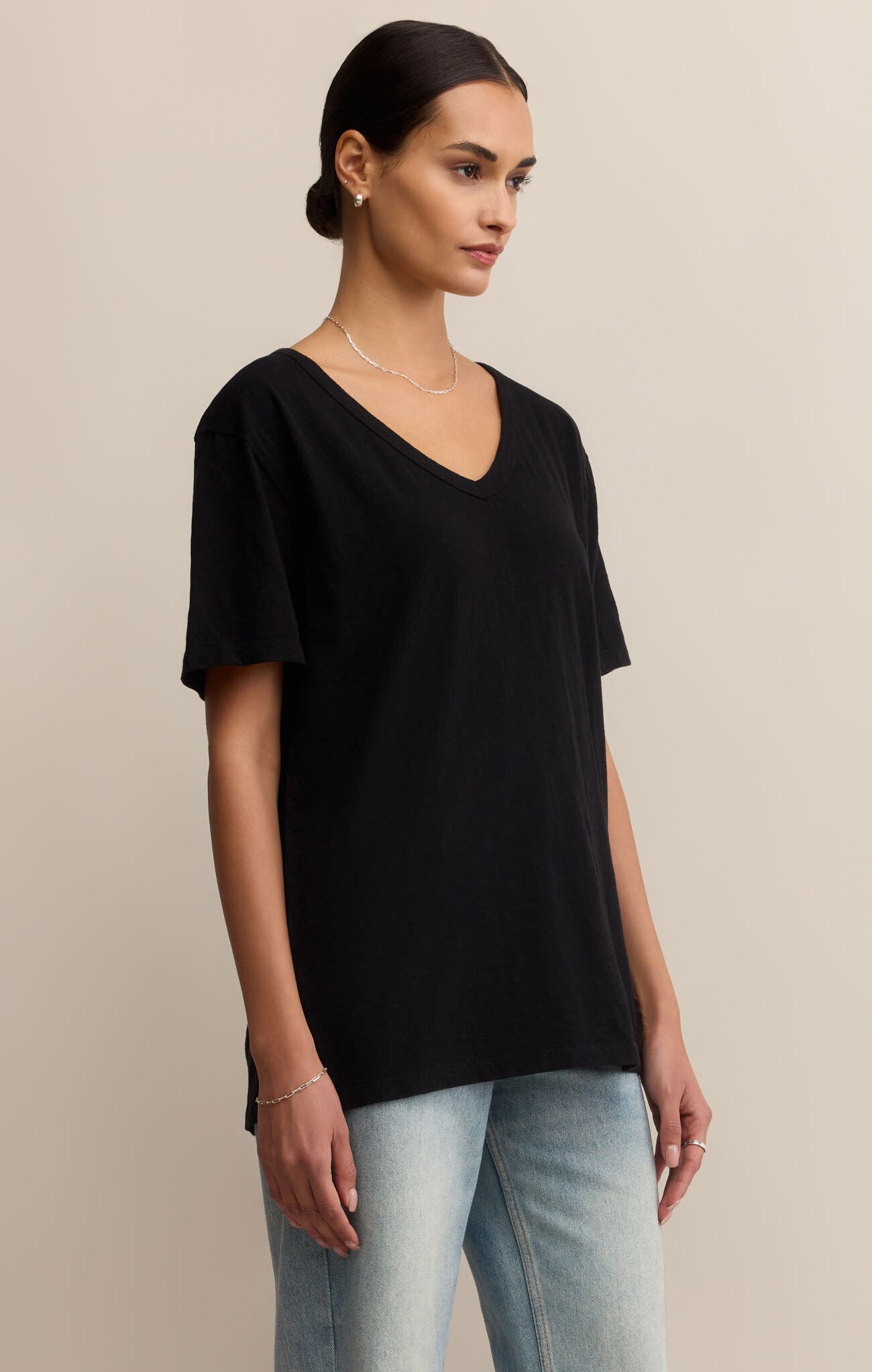Lively V Tee